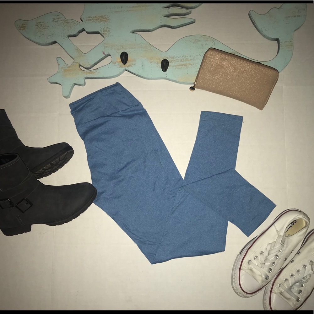 SOLD!!   *SOLID* OS LuLaRoe leggings